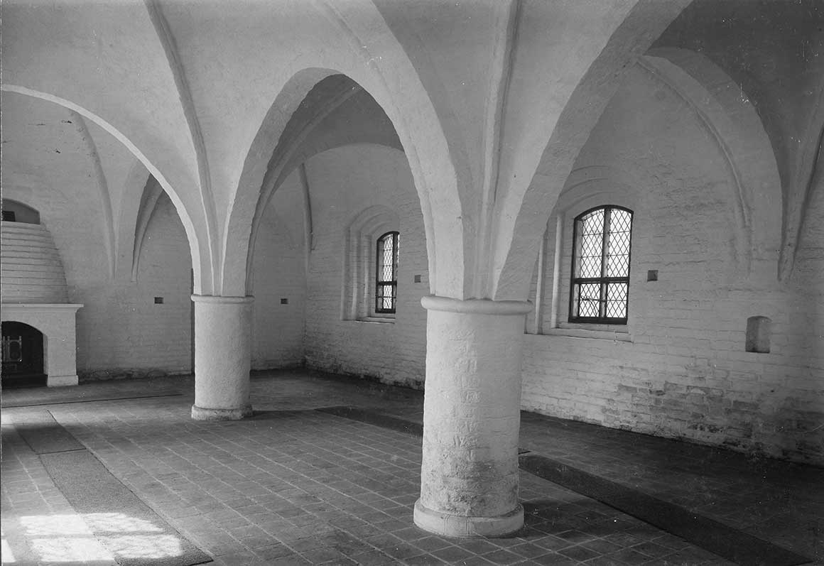 Refektoriet i Aalborg Kloster 1910. Foto: Kristian Hude. 